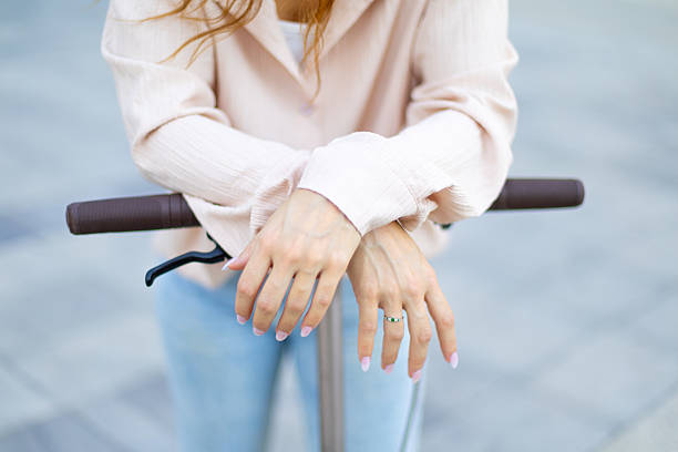 Hydration-alert smart rings