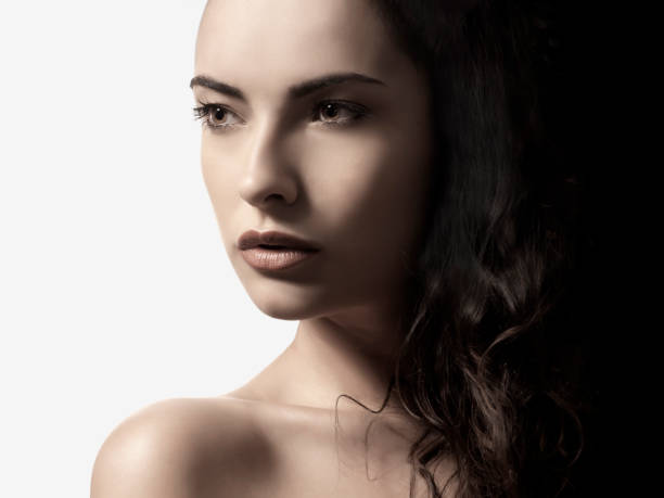 Skin tints for stubble