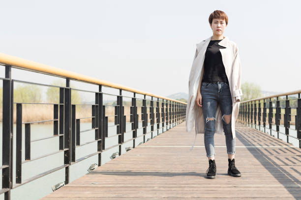 The Relaxed Fit Trench Coat: Your Gender-Free Capsule MVP