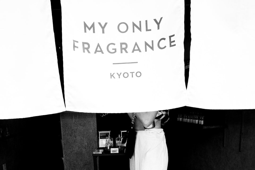 The Scent of Androgyny: Why Your Fragrance Doesn’t Need a Gender Label