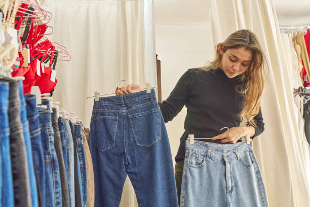Reselling Vintage Levi’s: How to Turn Thrifted Denim into Cash Flow