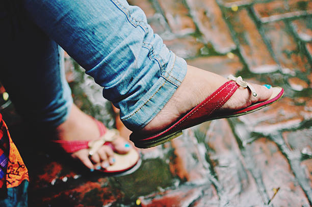 The Barefoot Platform Is the 2026 Shoe Trend That Actually Makes Sense